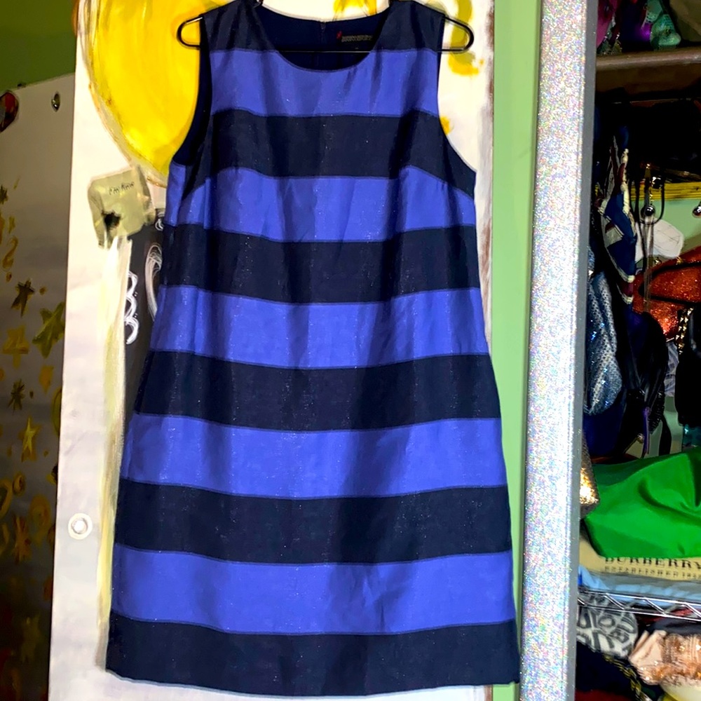 Banana Republic Dress WITH Pockets - Picture 2 of 6